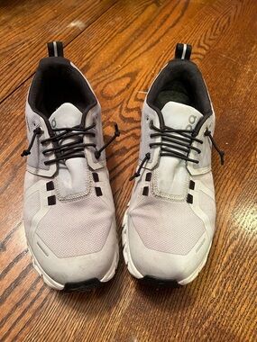 ON Waterproof Running Women's Light Gray and Black Athletic Shoes